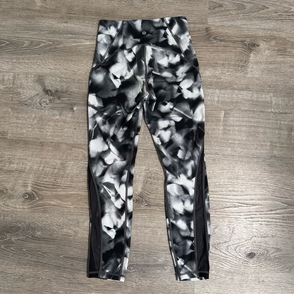 Lululemon Train Times Pants Blush Blossom Alpine White Black Leggings Size 6